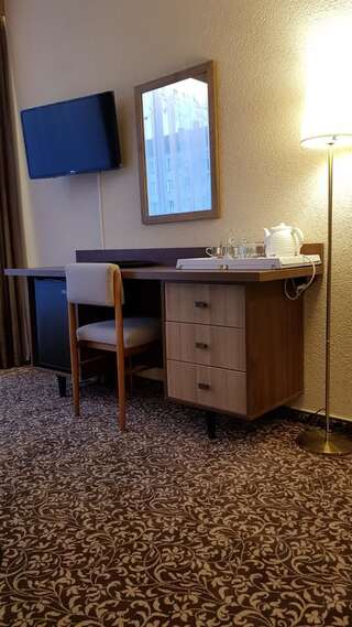 Отели типа «постель и завтрак» Nėris Inn Terraces Вильнюс Двухместный номер Делюкс с 1 кроватью и балконом-7